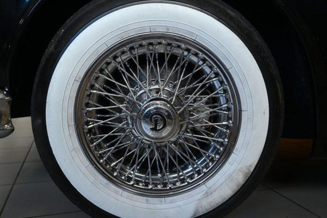 DAIMLER Sovereign 2.5 V8 AUTO GUIDA A DESTRA PERFETTA ITALIANA NUOVA