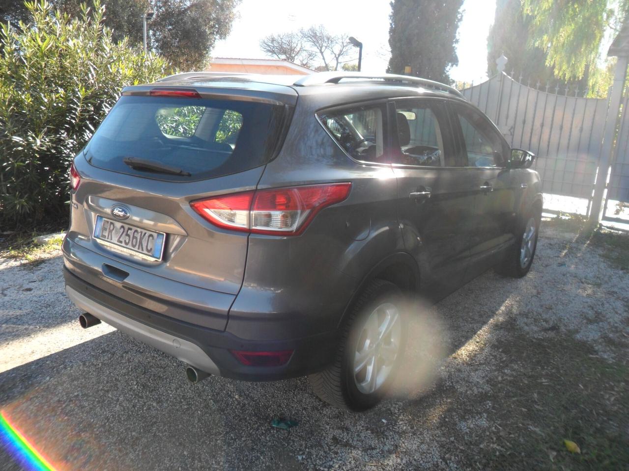 Ford Kuga 2.0 TDCi 140 CV 2WD Titanium DPF