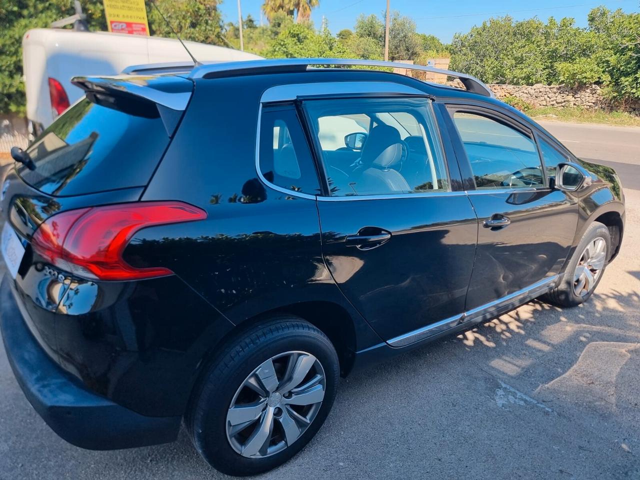 Peugeot 2008 1.2 VTi 82CV Active