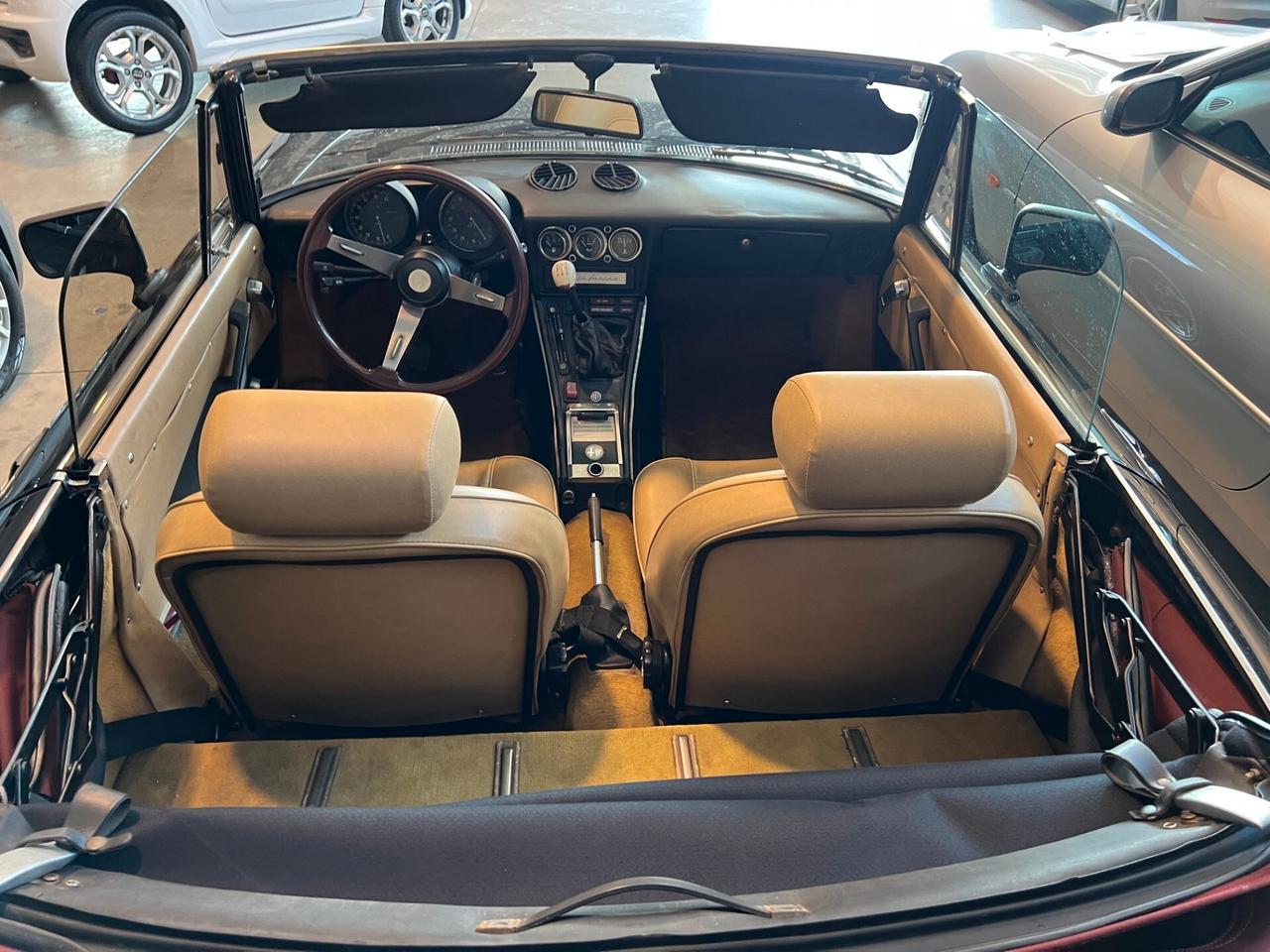 Alfa Romeo Spider 2.0 Veloce