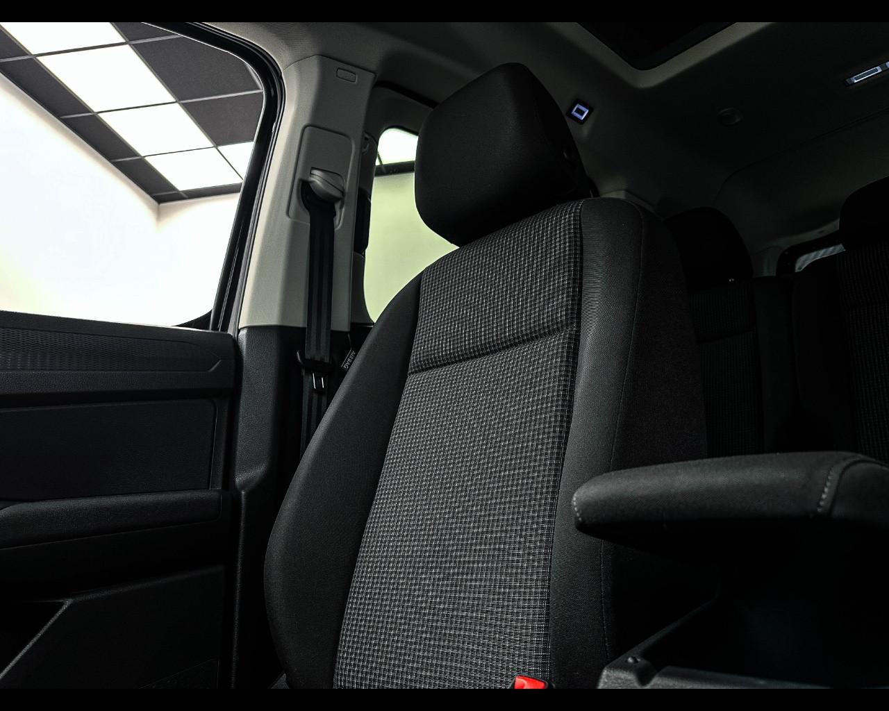 VOLKSWAGEN Caddy 2.0 TDI 122 CV DSG California Furgone Maxi