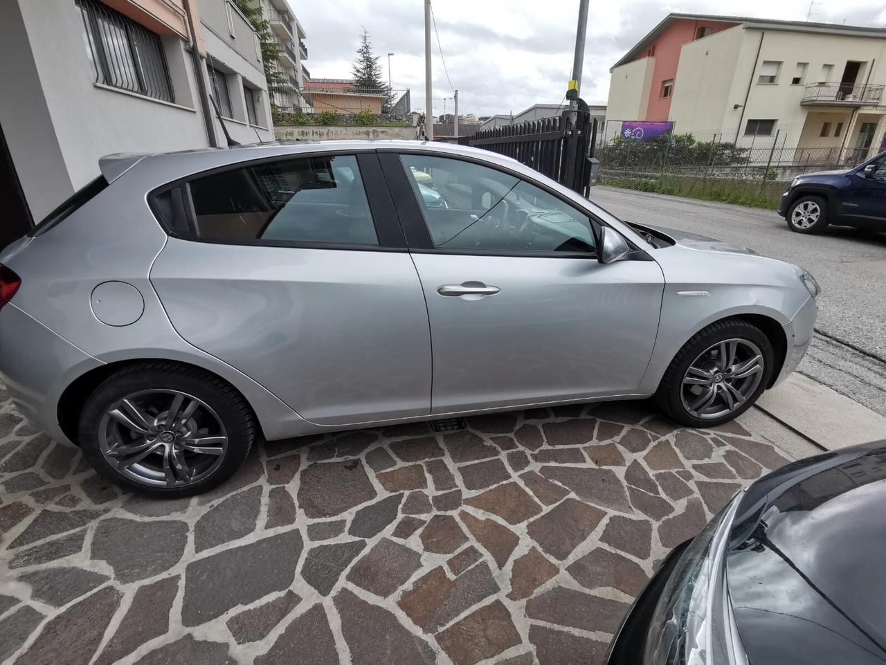 Alfa Romeo Giulietta 1.6 JTDm 120 CV