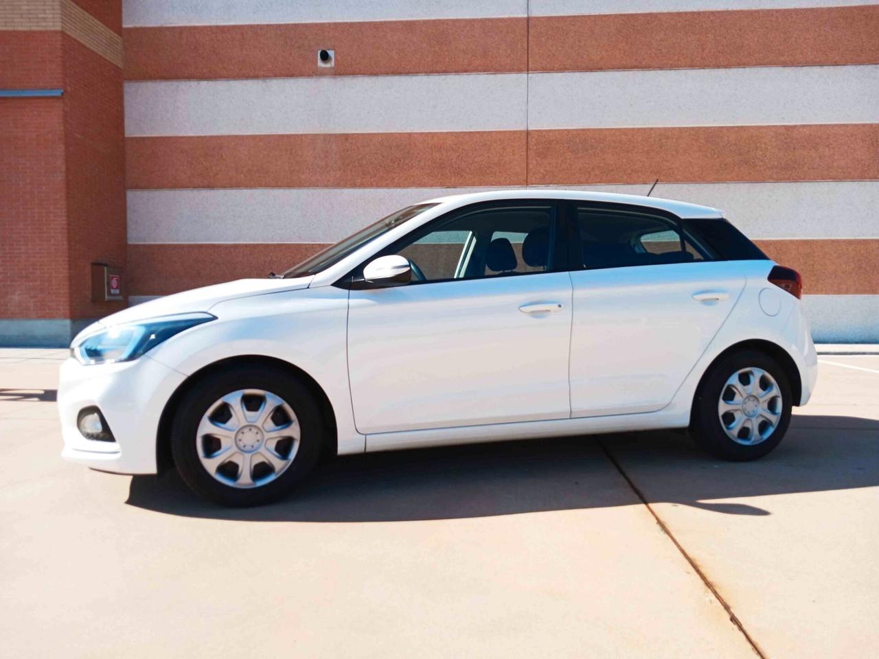 Hyundai i20 1.2 - 49mila km
