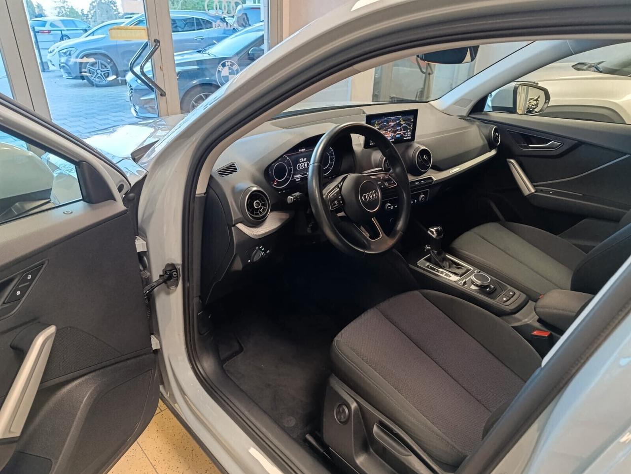 Audi Q2 35 TDI S tronic Business