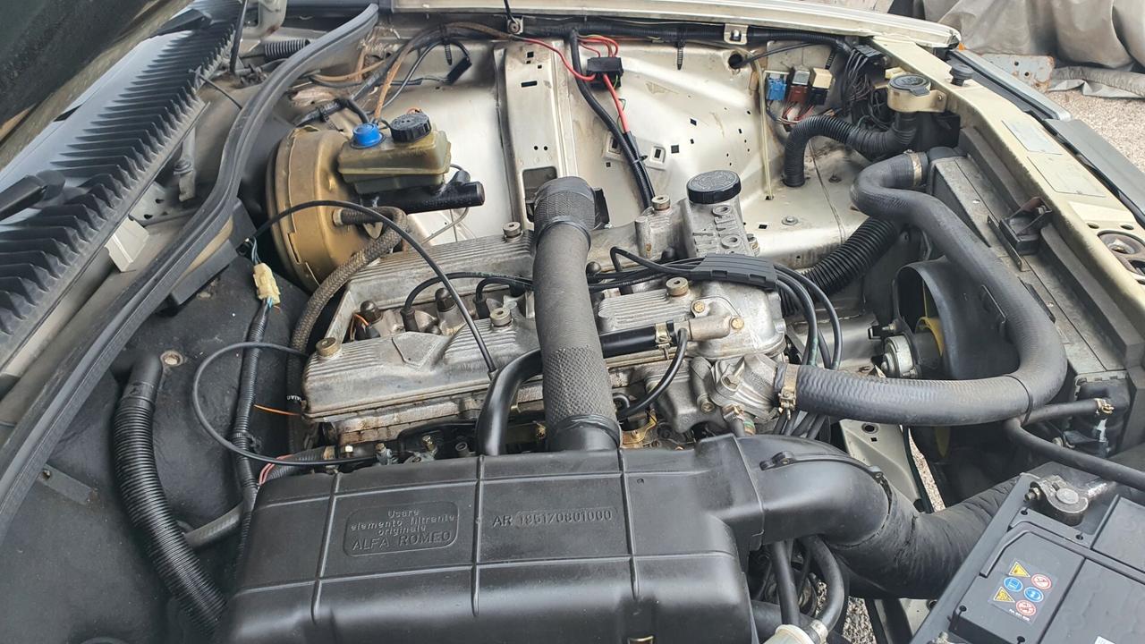 Alfa Romeo 75 1.6 Carburatori