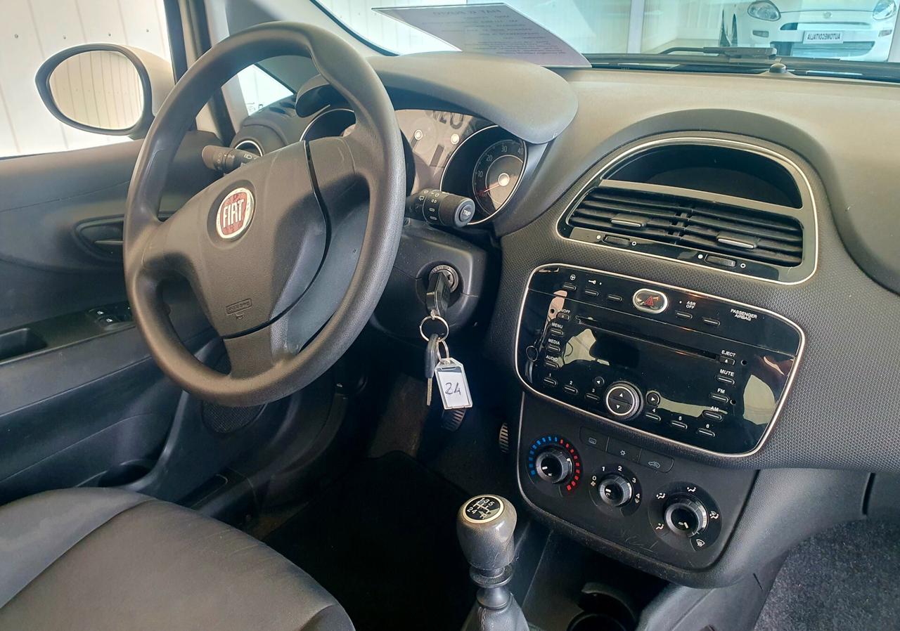 Fiat Punto 1.2 BENZ. - 2015 - KM. 131.000 NEOPATENTATI