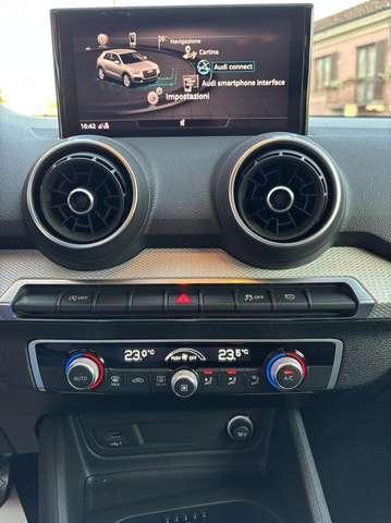 Audi Q2 30 TDI S tronic Business LED-NAVI-16"