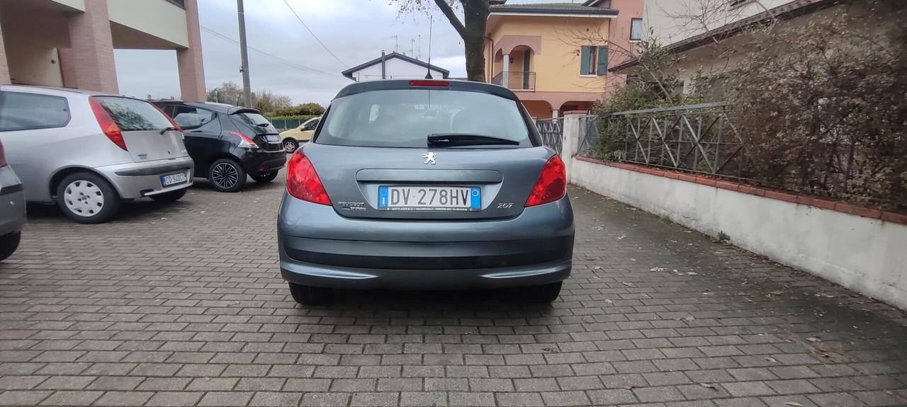 Peugeot 207 1.4 8V 75CV 5p. Energie Sport