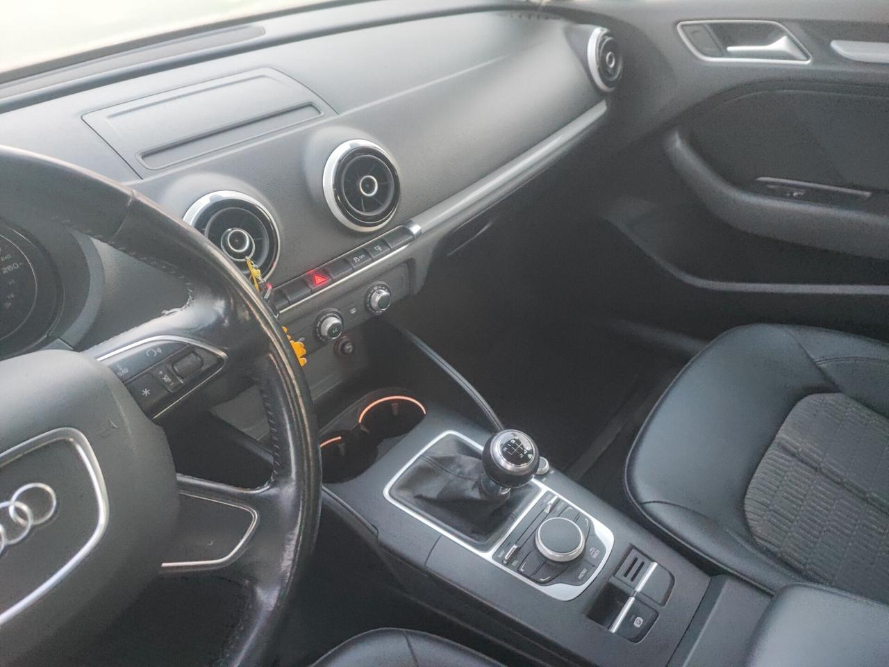 Audi A3 SPB 1.6 TDI clean diesel Ambition