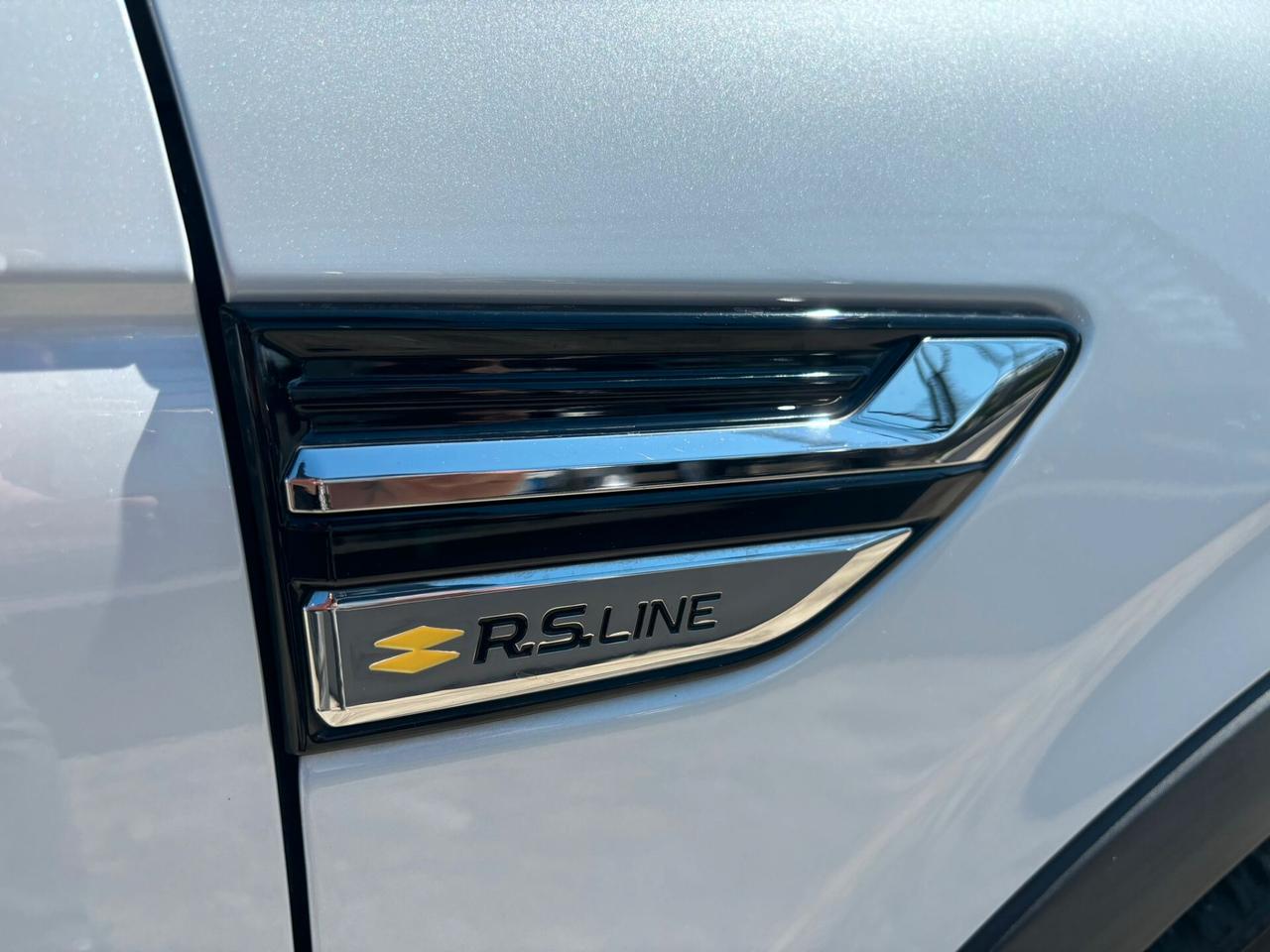 Renault Arkana Hybrid E-Tech 145 CV R.S. Line