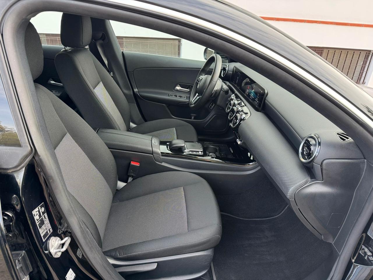 Mercedes CLA 180 d MOTORE MERCEDES FULL OPTIONALS