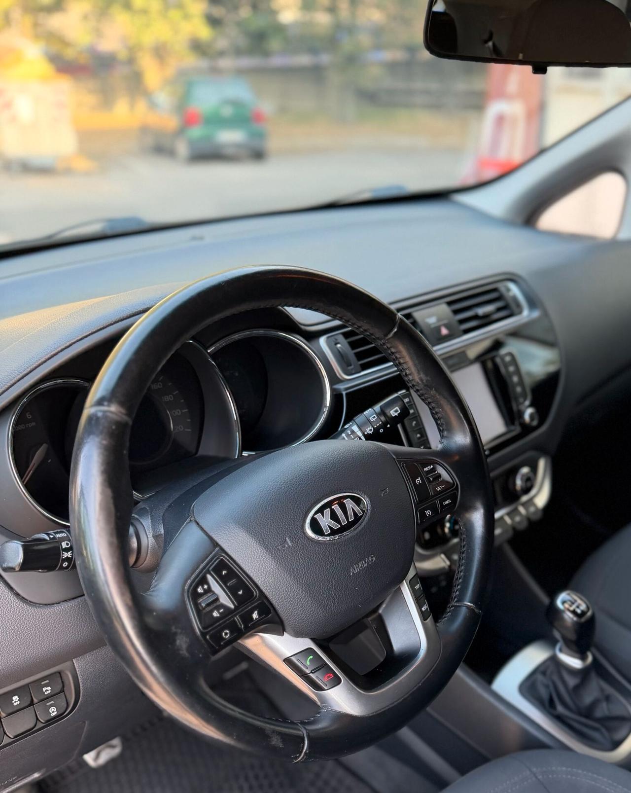 Kia Rio 1.1 CRDi 5p. Cool