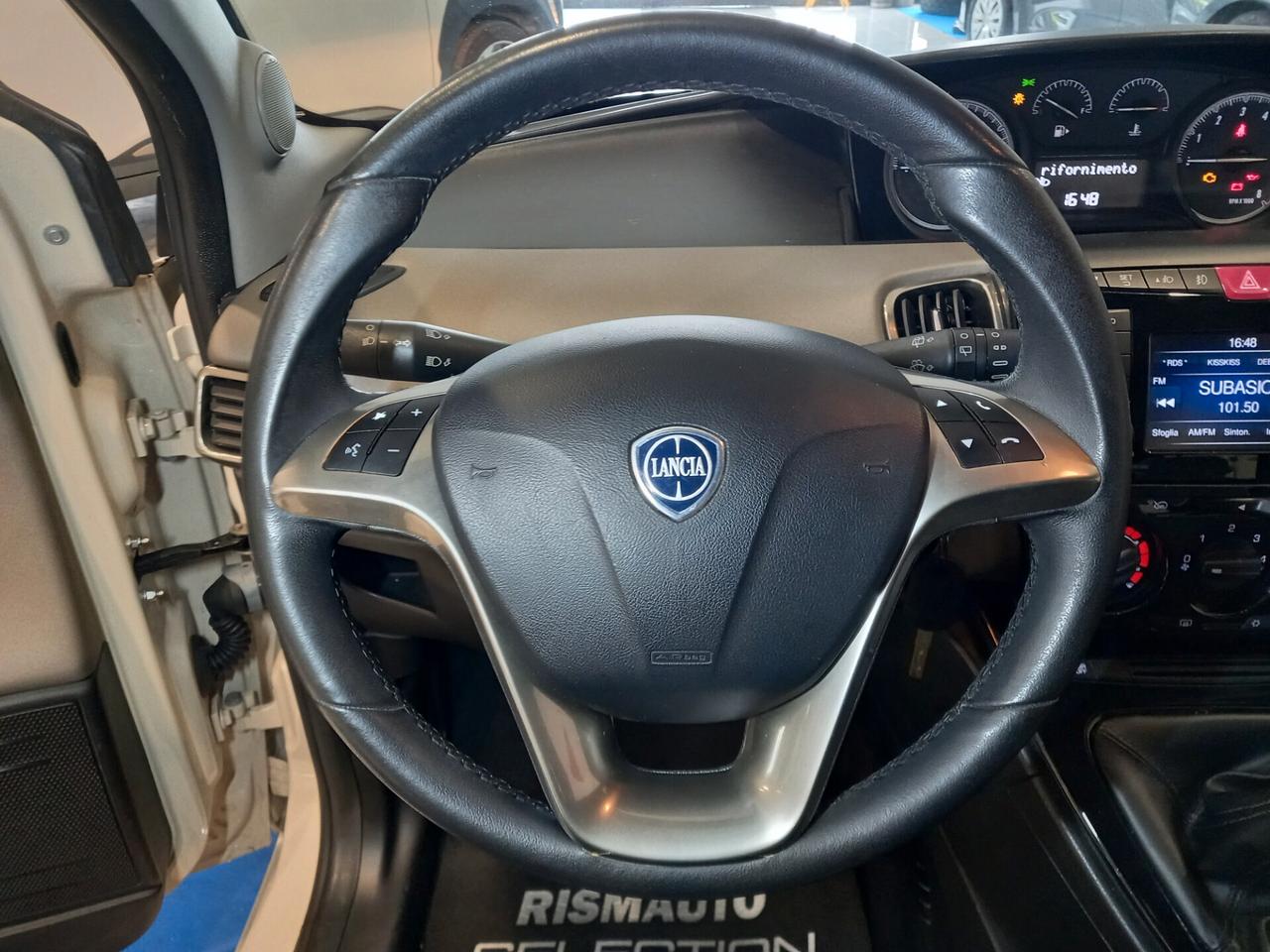 Lancia Ypsilon 1.2 69 CV 5 porte 77000 km Neopatentati