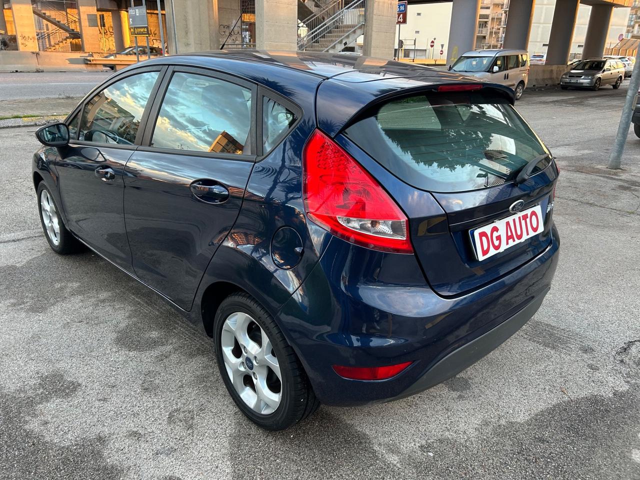 Ford Fiesta 1.2 benzina 60 cavalli 2012 89.000 km