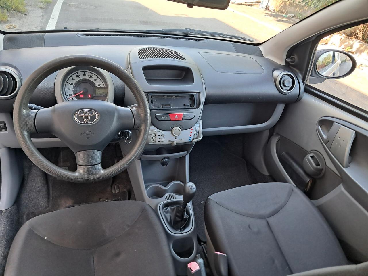 Toyota Aygo 1.0 5 Porte Clima Idroguida