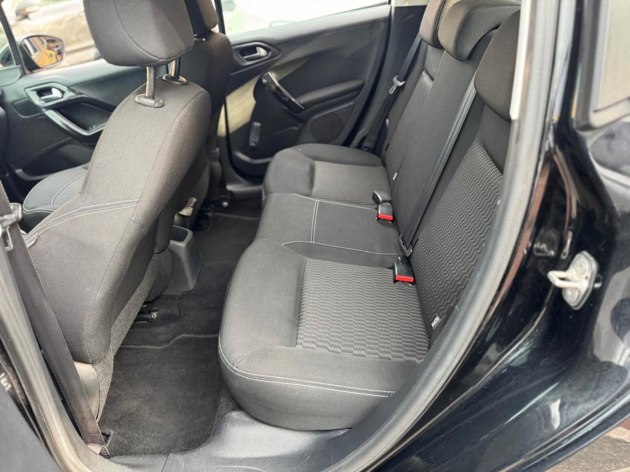 Peugeot 208 ANNO 2017 1.2 BENZINA 5 PORTE