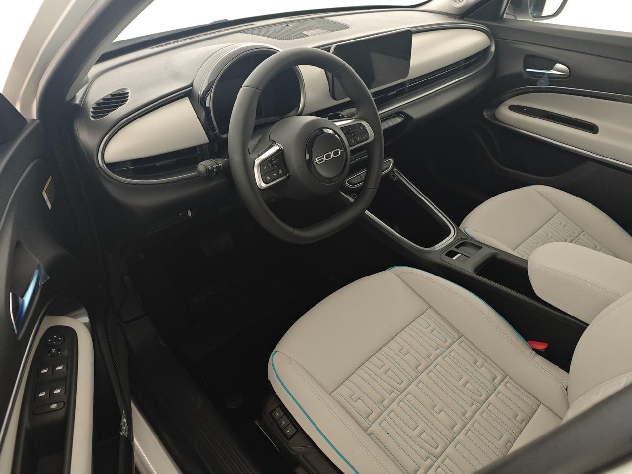 Fiat 600 Hybrid 100 CV DCT MHEV La Prima