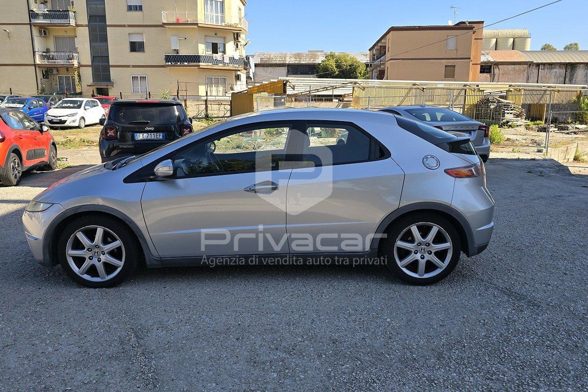 HONDA Civic 1.8 i-VTEC 5p. Executive