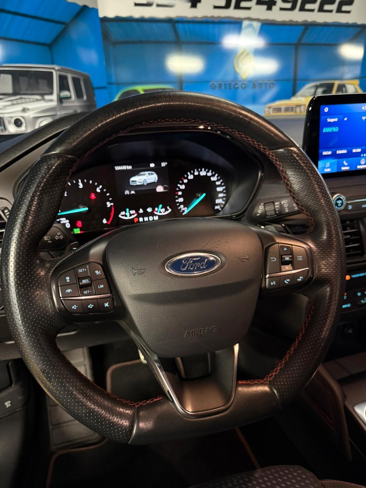 FOCUS FULL OPTIONAL SW ST-Line Co-Pilot