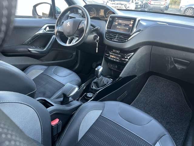 Peugeot 2008 1.2 puretech t Black Matt s&s 110cv