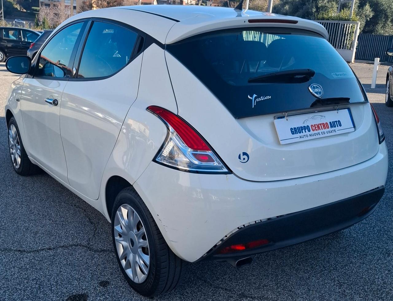 Lancia Ypsilon 1.2 69 CV GPL Ecochic Silver - 2012