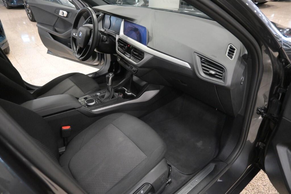 Bmw 116 116i 5p. Business Advantage