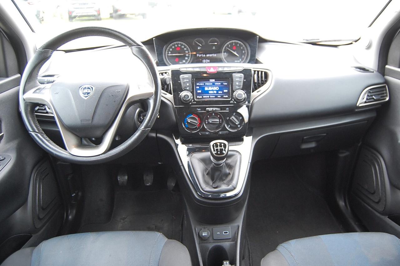 Lancia Ypsilon 1.2 69 CV 5 porte S&S Gold