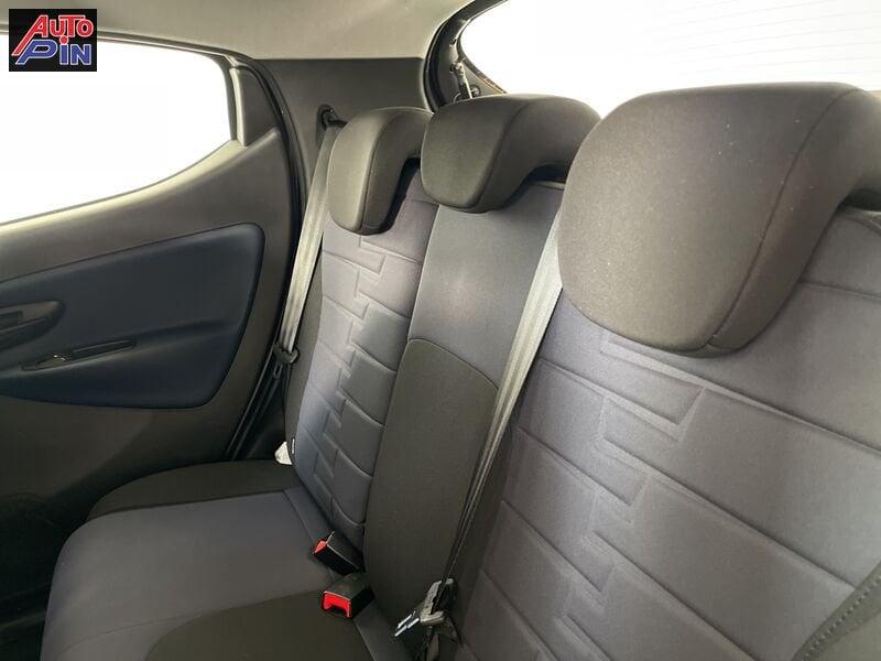 Lancia Ypsilon 1.0 FireFly 5 porte S&S Hybrid Platino