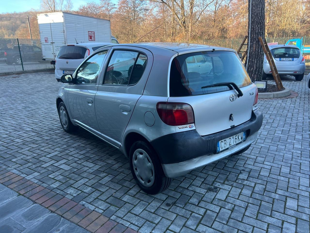 Toyota Yaris 1.0 Benzina - NEOPATENTATI