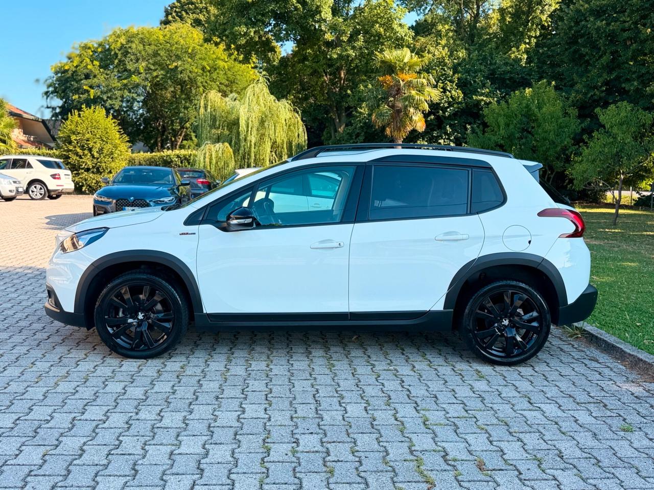 Peugeot 2008 PureTech Turbo 130 S&S Black Matt