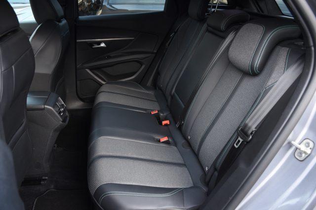 PEUGEOT 3008 BlueHDi 130 S&S EAT8 Allure