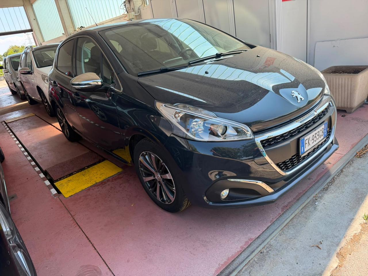 Peugeot 208 PureTech 82 5 porte Touch
