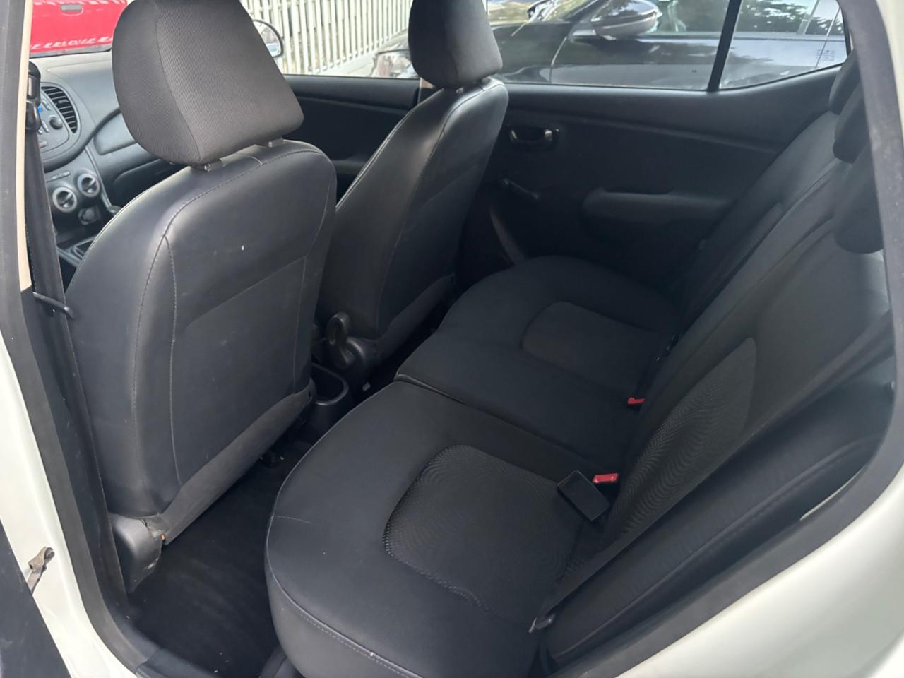 Hyundai i10 1.1 12V BlueDrive GPL Sound Edition