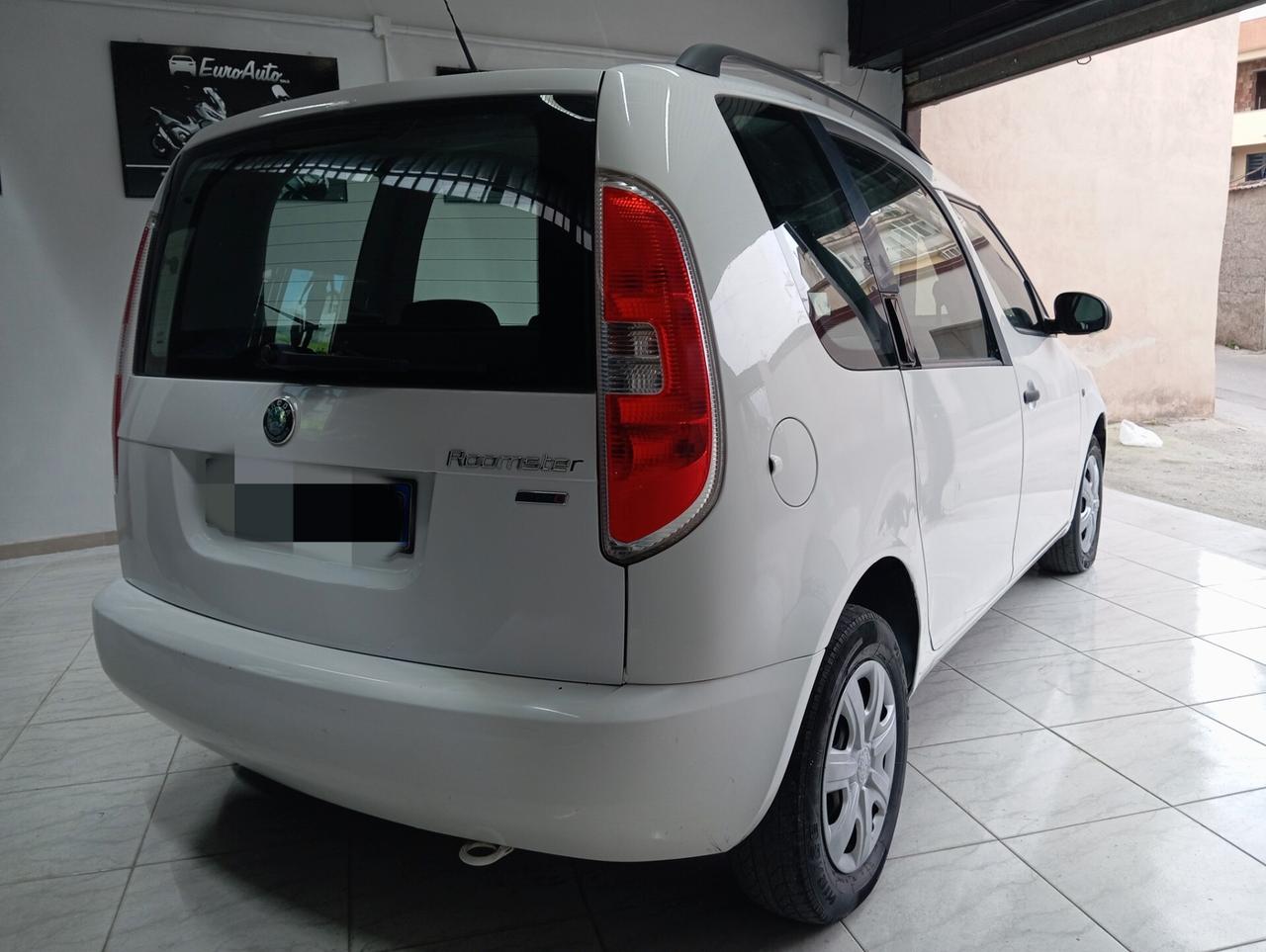 Skoda Roomster 1.2 benzina 70 CV CON GARANZIA