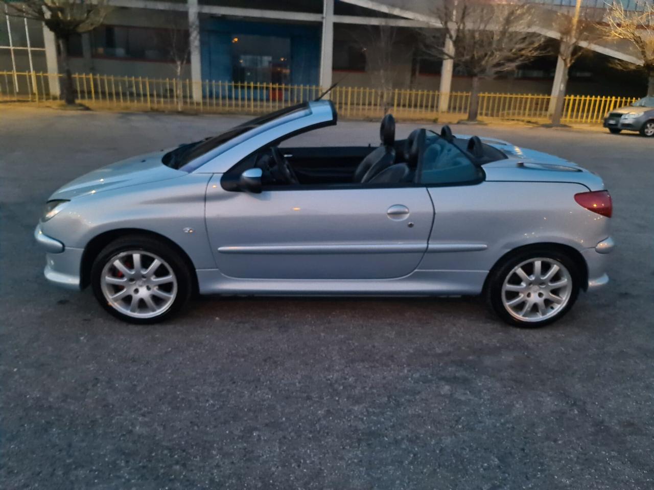 Peugeot 206 2.0 16V CC