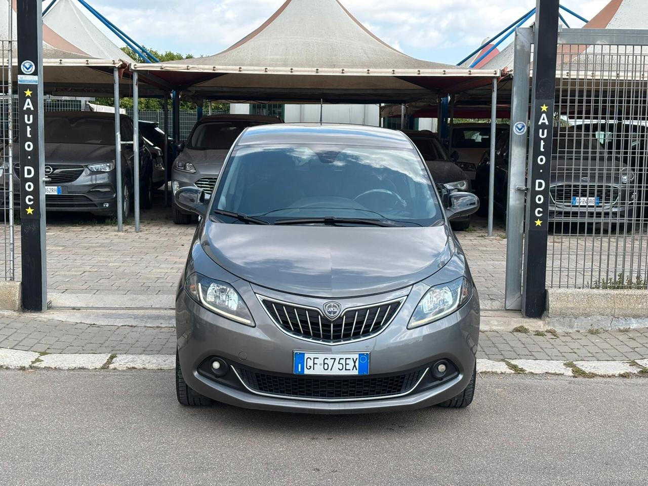 Lancia Ypsilon 1.0 FireFly Hybrid Gold - 2021