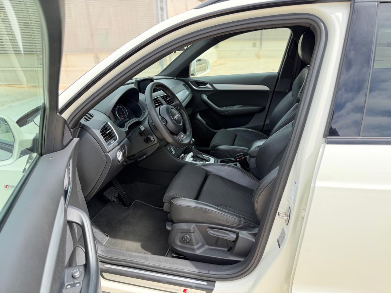 Audi Q3 2.0 TDI 177 CV quattro S tronic Line Edition