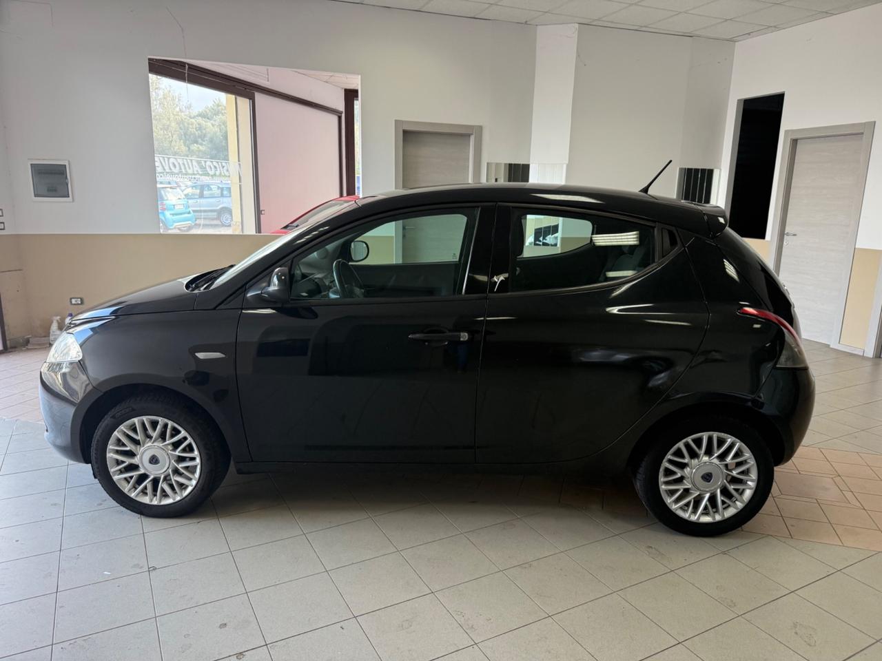 Lancia Ypsilon 1.3 MJT 16V 95 CV 5 porte S&S Platinum
