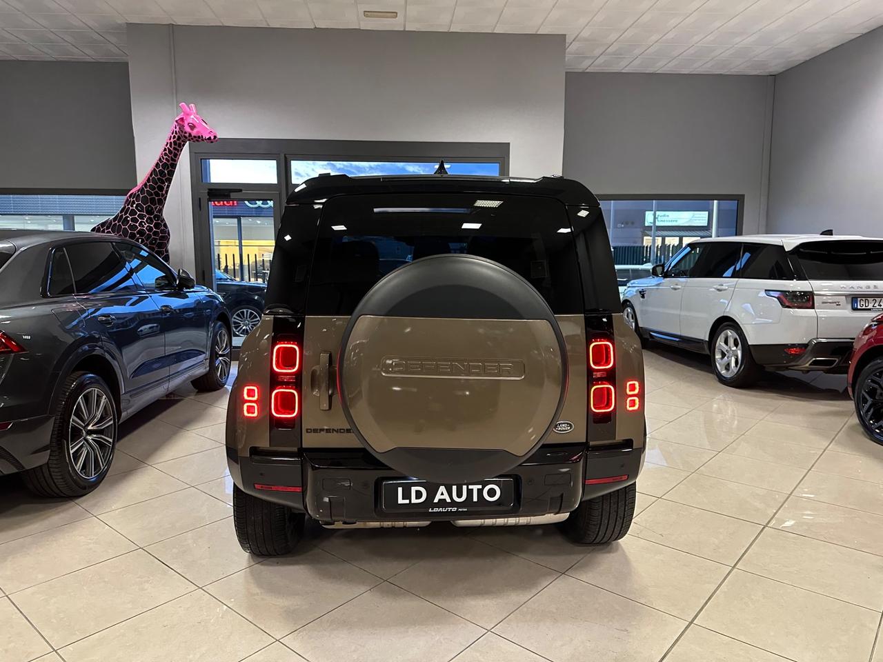 Land Rover Defender 110 3.0D I6 250 CV AWD 7 POSTI IVA ESPOSTA TETTO APRIBILE