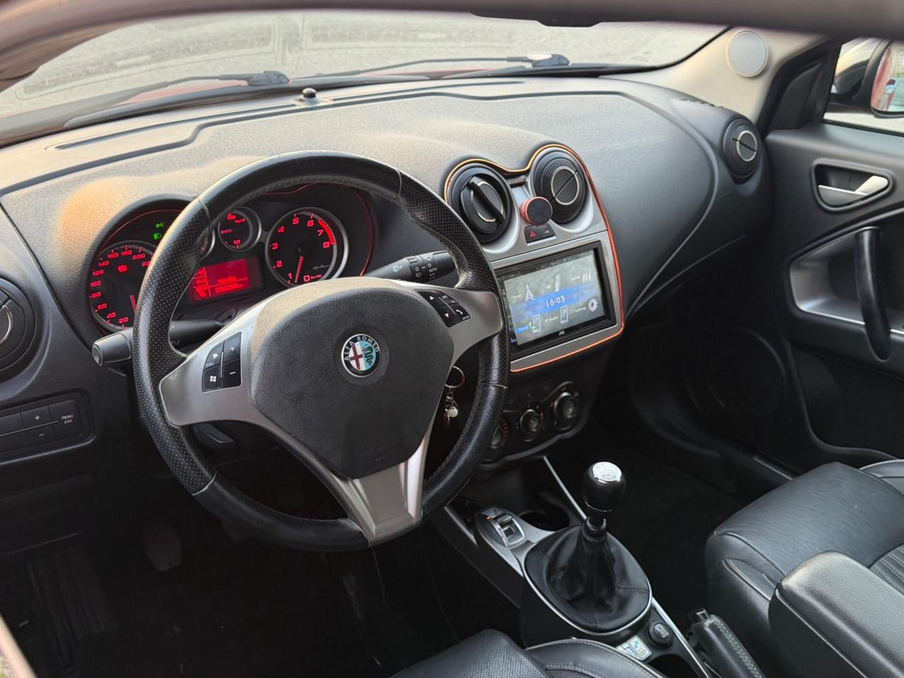 Alfa Romeo MiTo 1.4 78 CV Distinctive Sport Pack