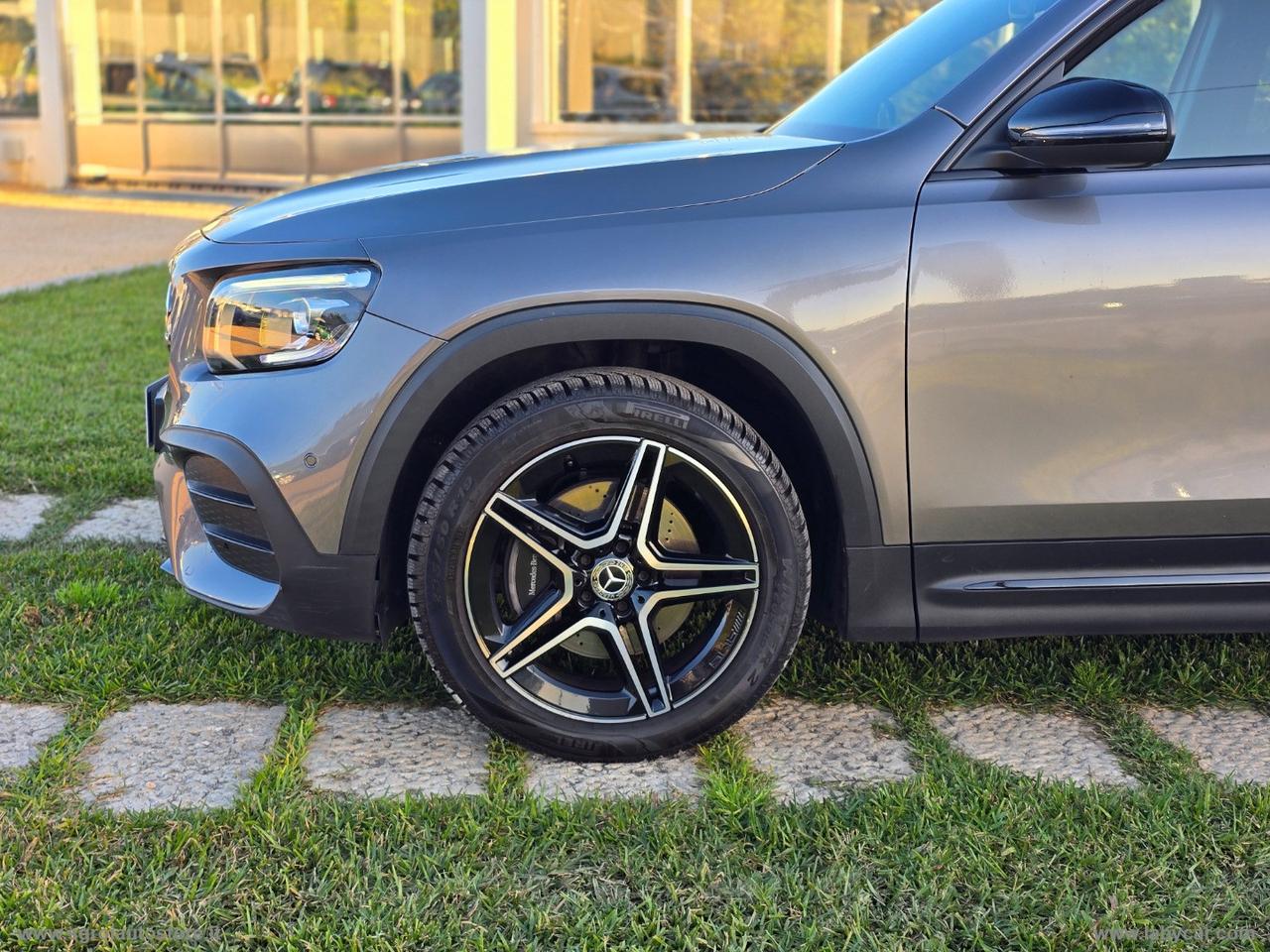 MERCEDES-BENZ GLB 200 d Automatic Premium