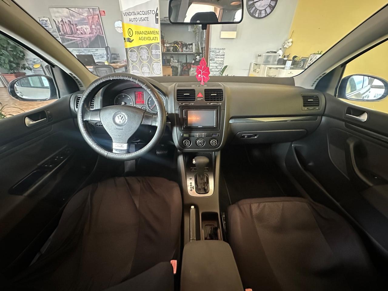 Volkswagen Golf Gtd cambio automatico