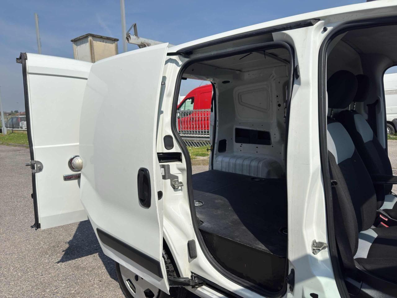 Fiat Fiorino 1.4 CNG NP 70 CV CARGO-METANO BENZINA-PORTAPACCHI