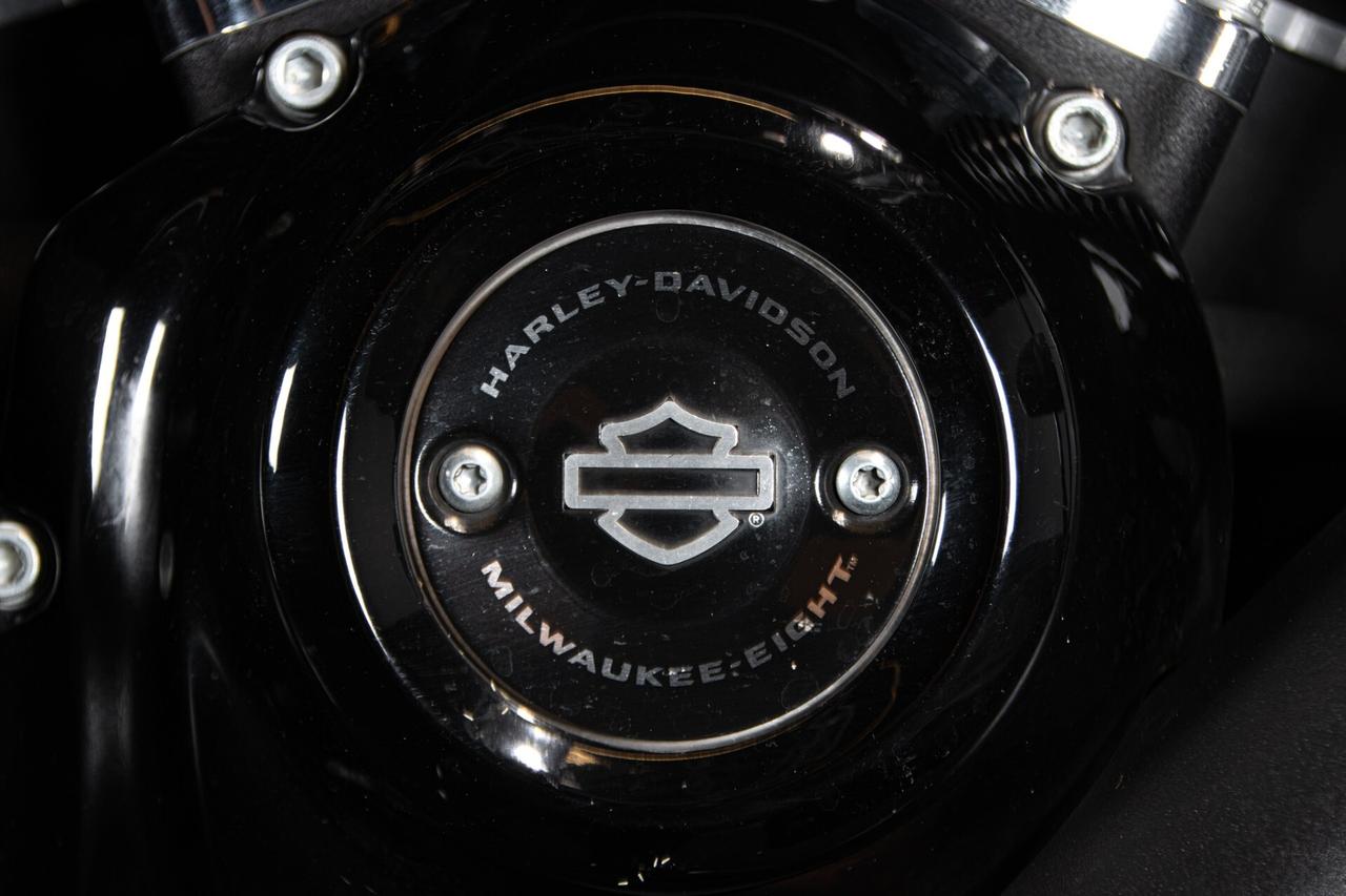 2019 HARLEY DAVIDSON ROAD GLIDE RDS02037