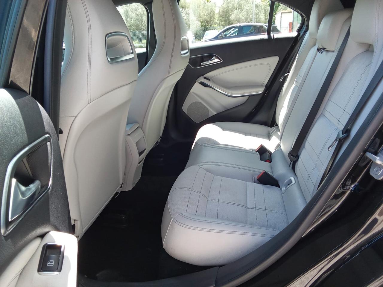 MERCEDES CLASSE A 180 BZ 122 CV BLUEEFFICIENCY PREMIUM AUTO
