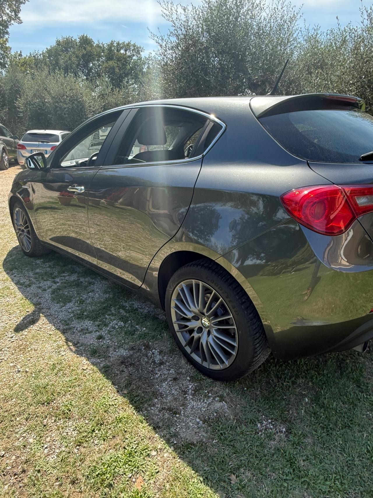 Alfa Romeo Giulietta 1.6 JTDm-2 105 CV Exclusive