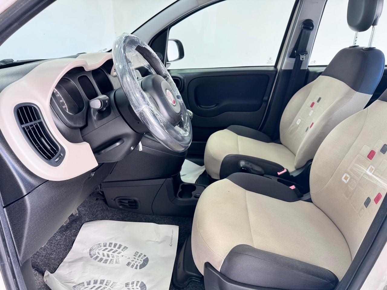 Fiat Panda 1.2 Lounge-GARANTITA-CITY CAR