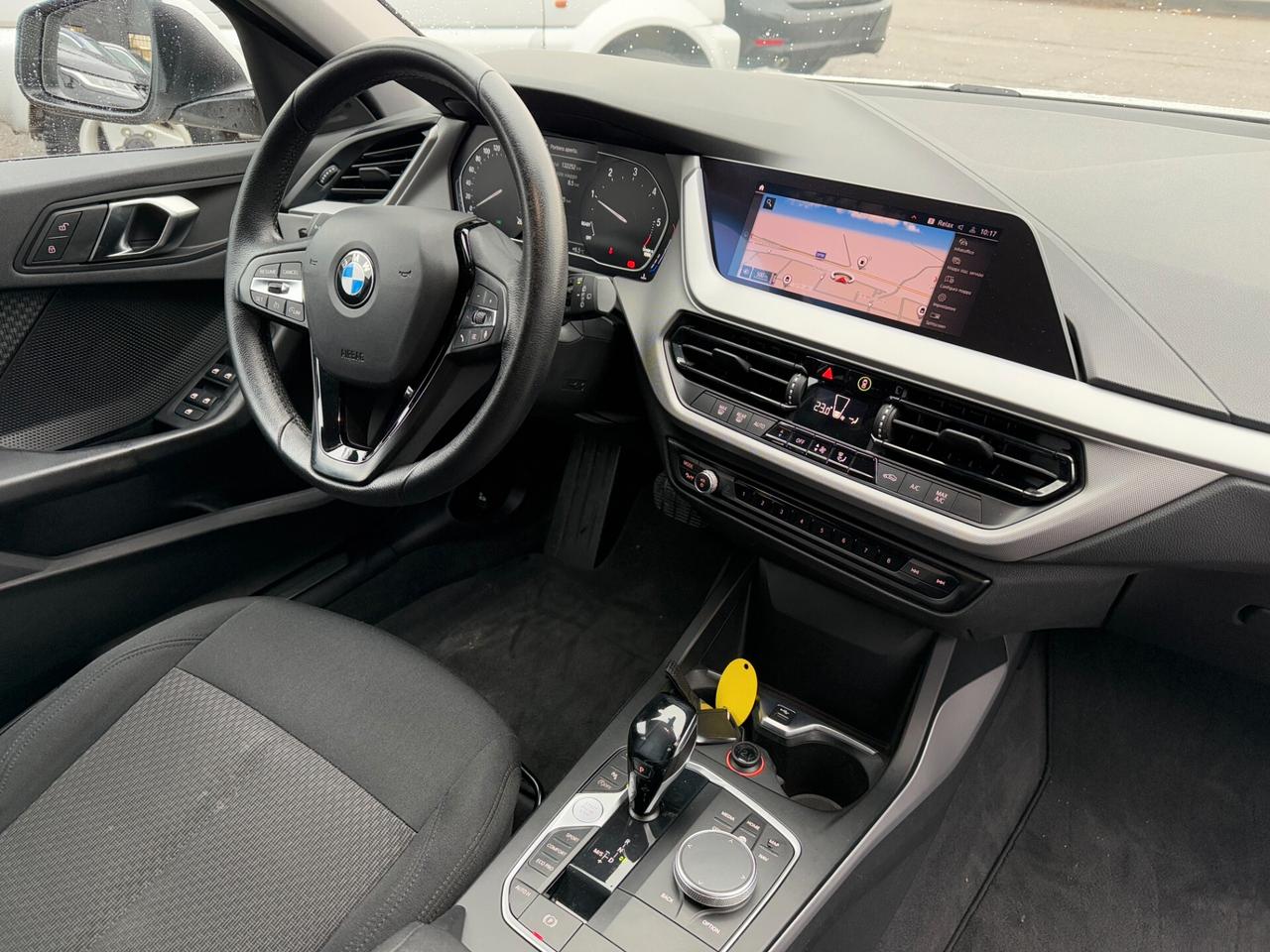 Bmw 116 116d 5p. Business Advantage