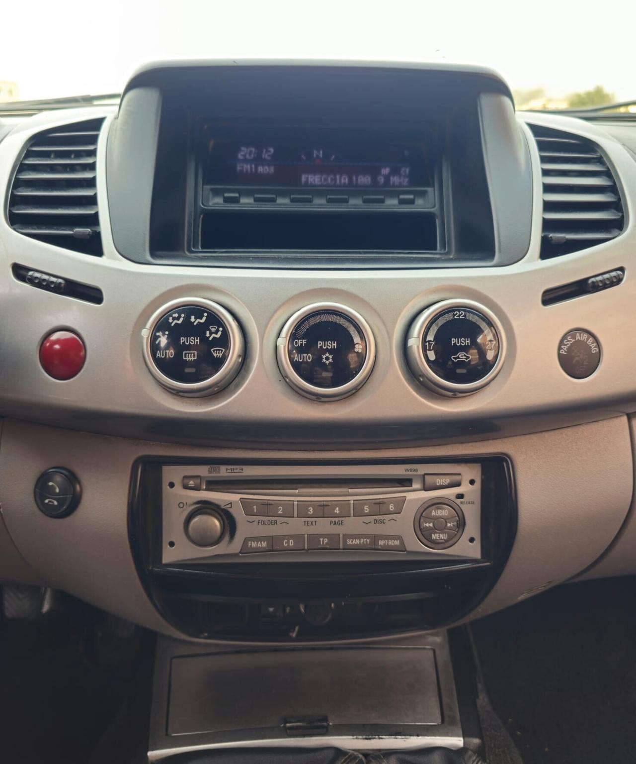 Mitsubishi L200 2.5 DI-D/178CV DC Intense Plus