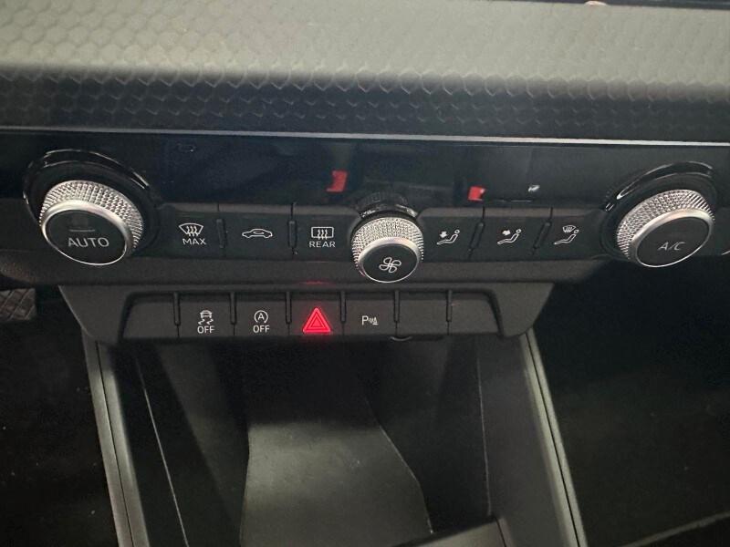 AUDI A1 2ª serie A1 citycarver 30 TFSI S troni...